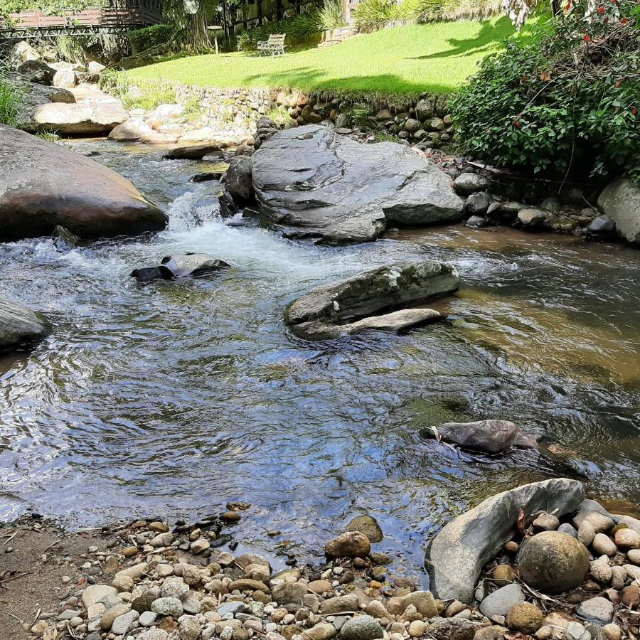 Casa Rosa Lumiar, Cachoeira Particular E Fazendinha Exteriér fotografie